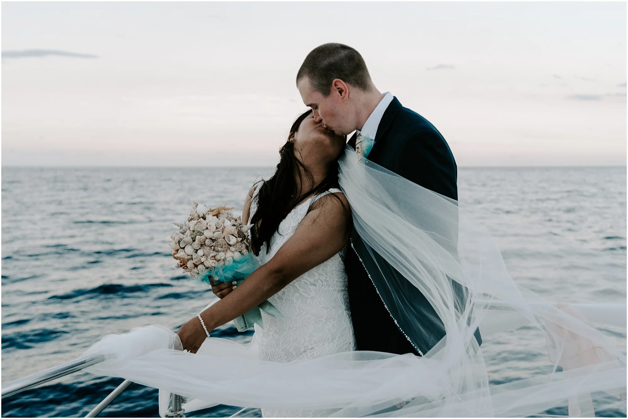 oahu-intimate-wedding-catamaran-honolulu_0024.jpg