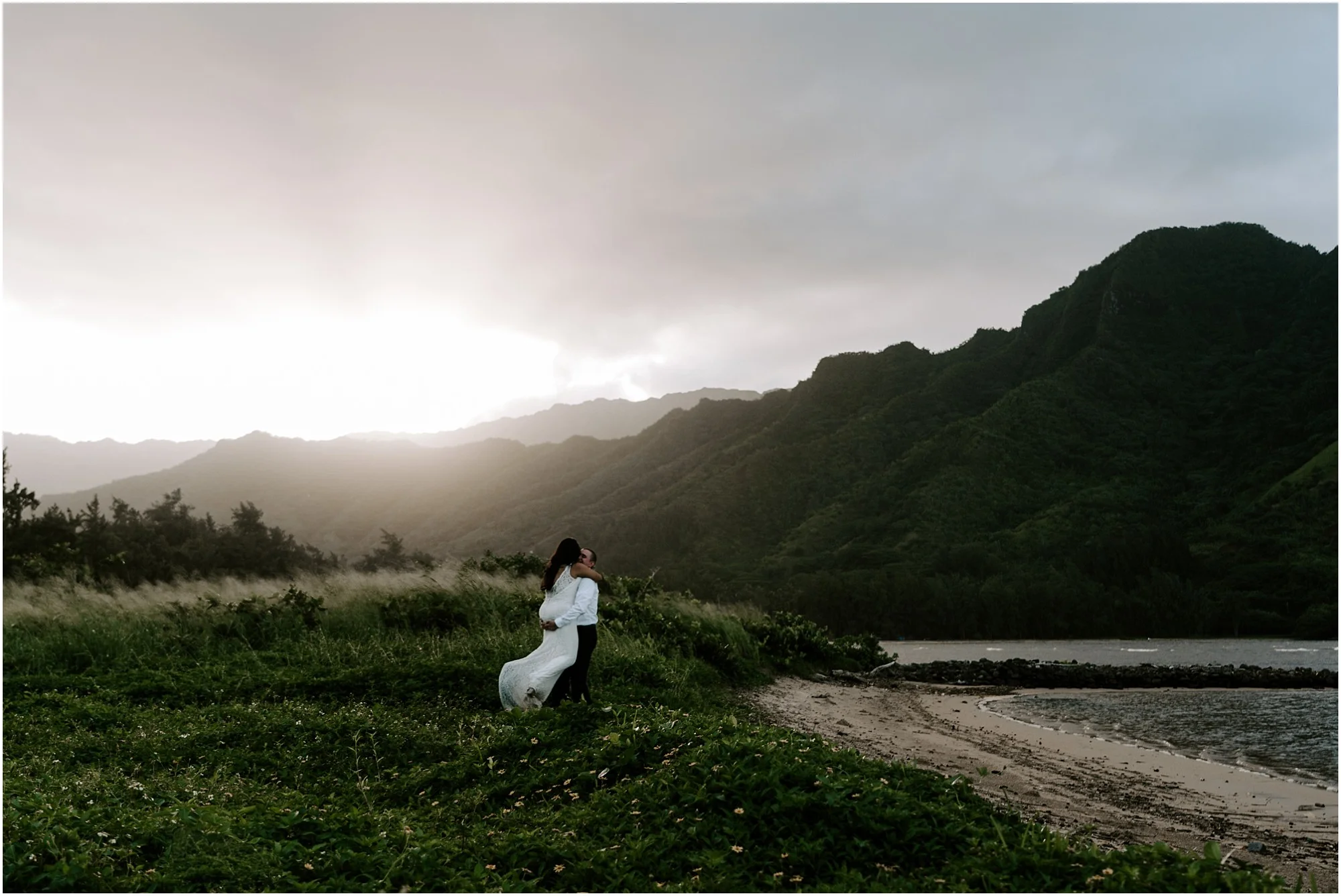 oahu-intimate-bridal-adventure-session_0016.jpg