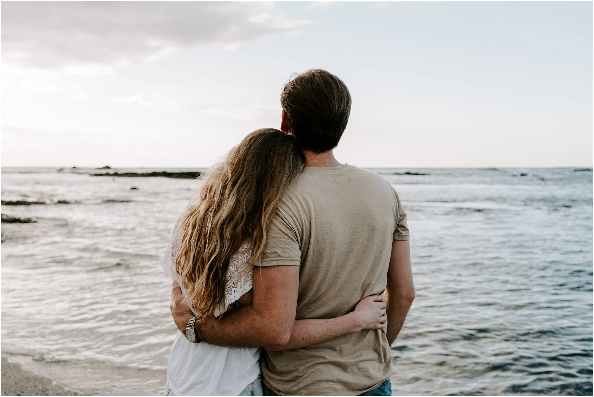 hawaii-elopement-photographer-sunset-couples-session_0001.jpg