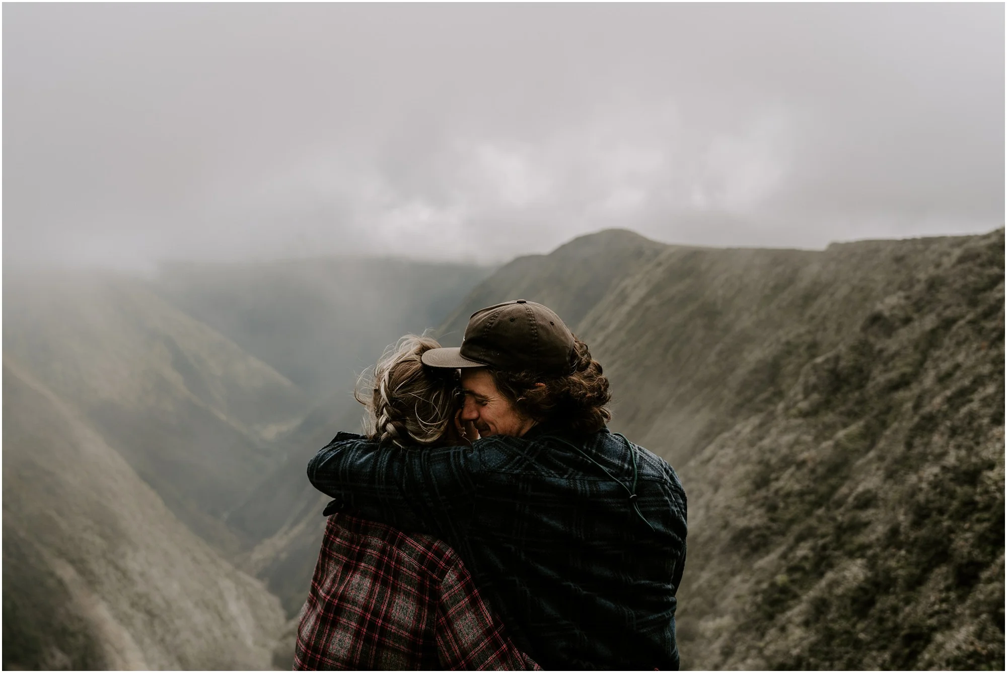 valley-adventure-session-hawaii-elopement-photographer_0011.jpg