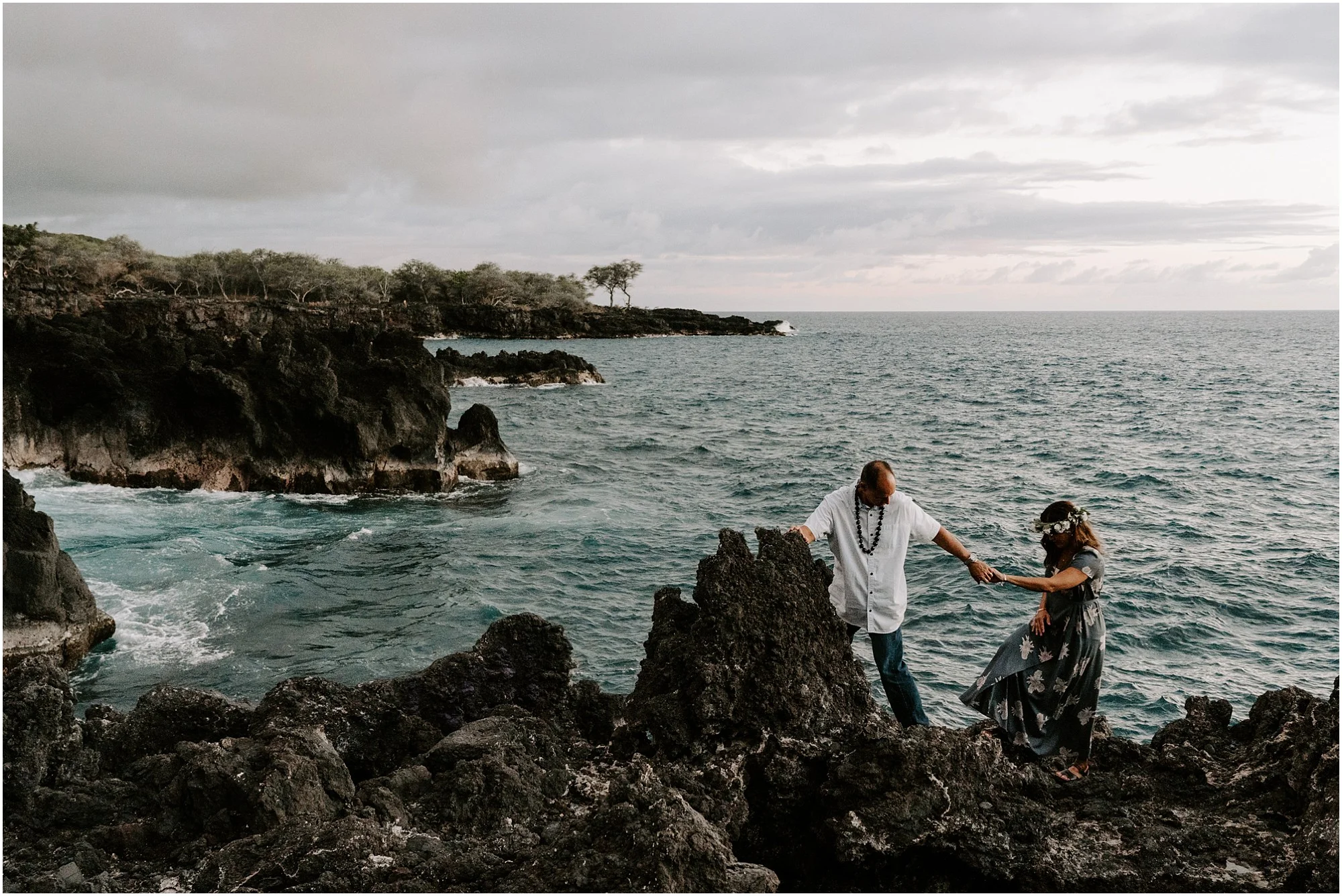 anniversary-couples-photos-on-big-island-hawaii-elopement-photographer_0017.jpg