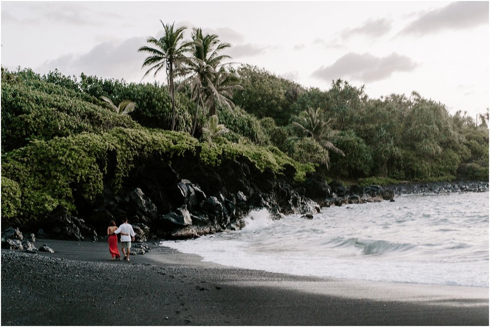 black-sand-beach-maui-hawaii-elopement-photographer_0002.jpg