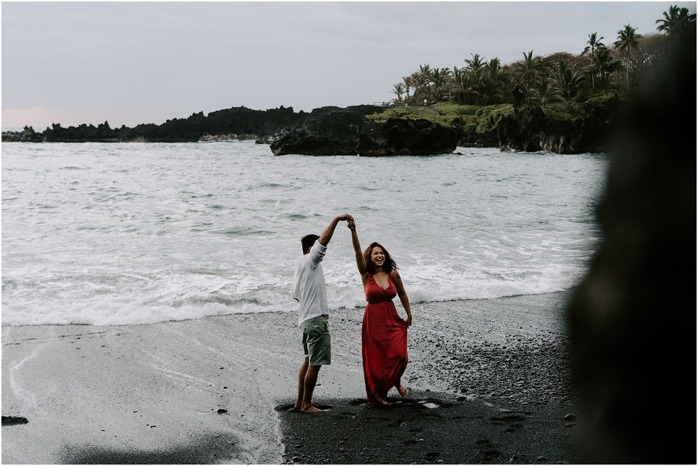 black-sand-beach-maui-hawaii-elopement-photographer_0012.jpg