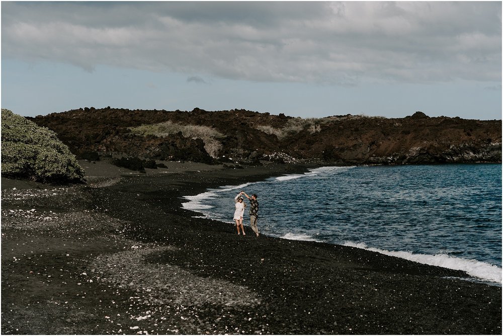 black-sand-beach-elopement-big-island-hawaii_0053.jpg