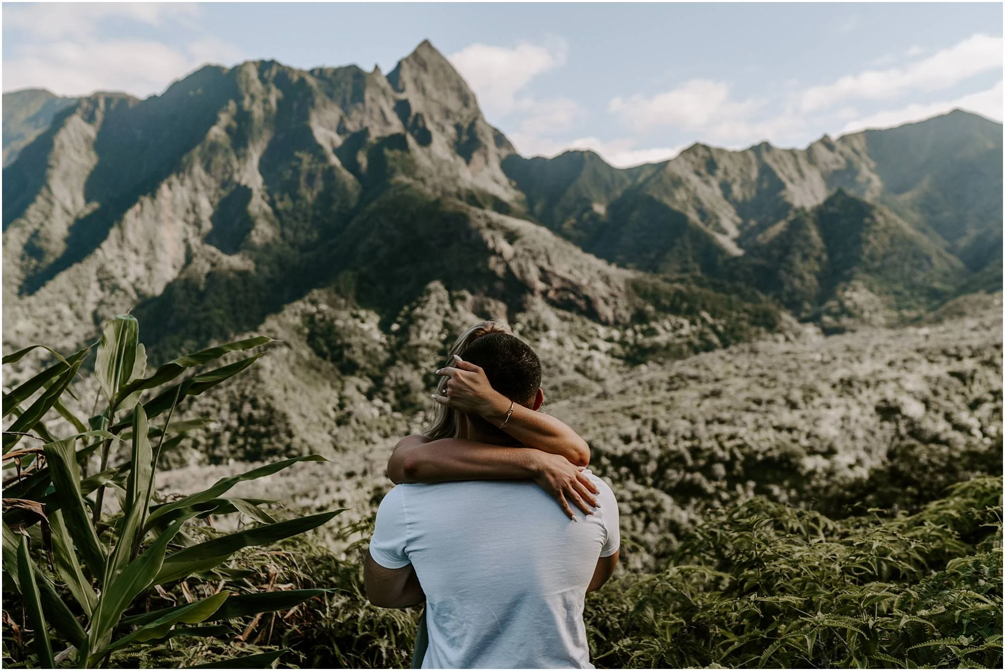 couple-engagement-maui-iao-valley_0017.jpg
