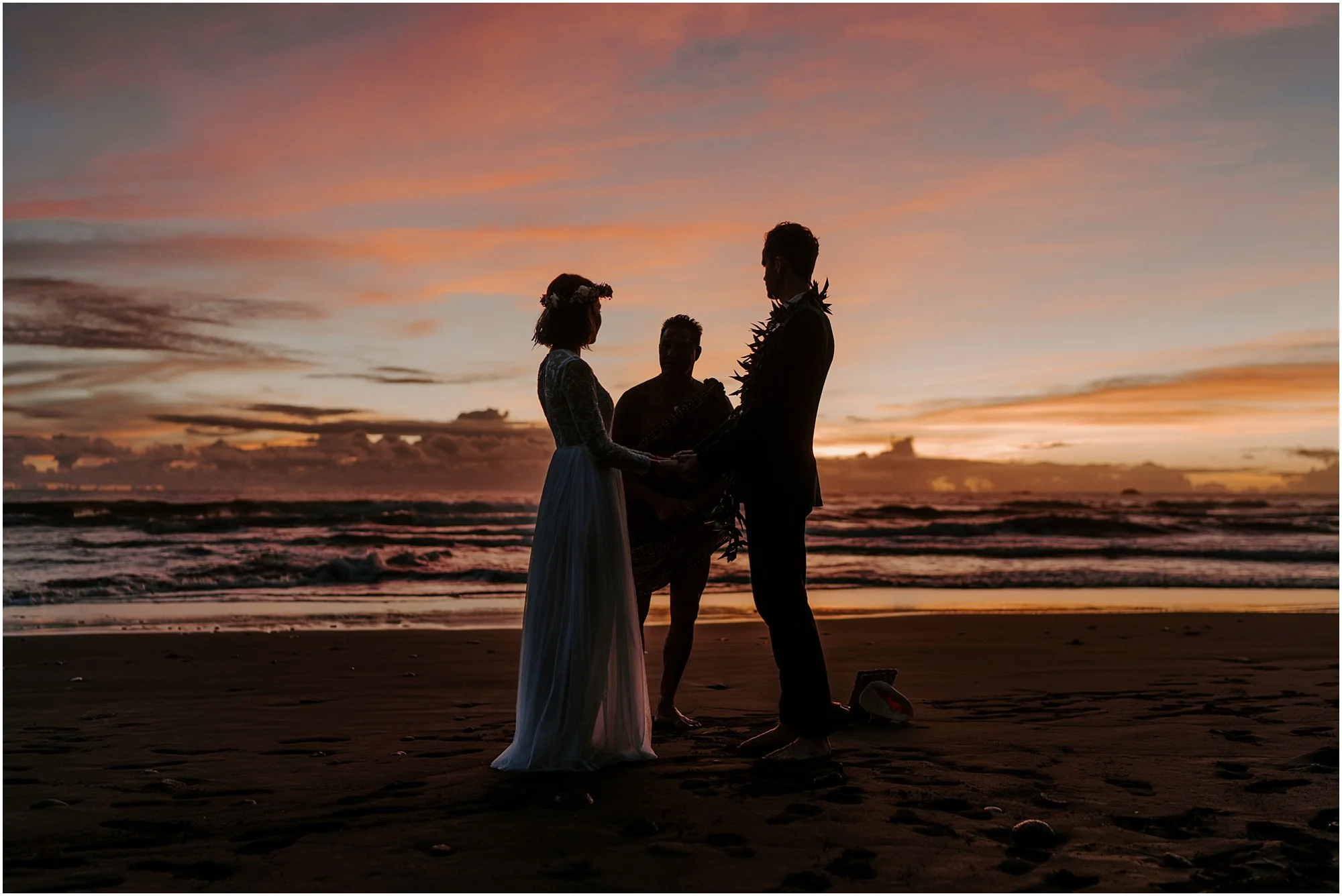 pololu-valley-sunrise-elopement-big-island_0012.jpg