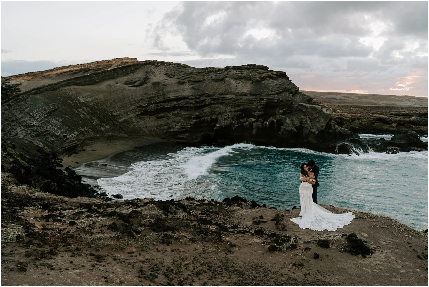 hawaii-hiking-elopement-green-sands-big-island_0010.jpg