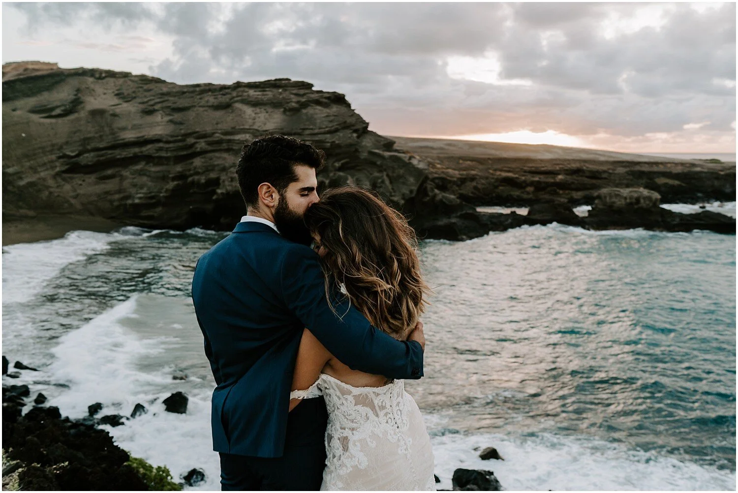 hawaii-hiking-elopement-green-sands-big-island_0013.jpg