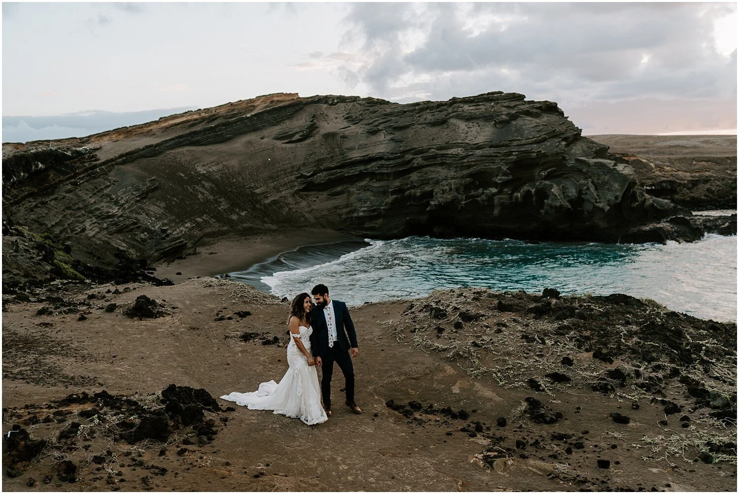 hawaii-hiking-elopement-green-sands-big-island_0014.jpg