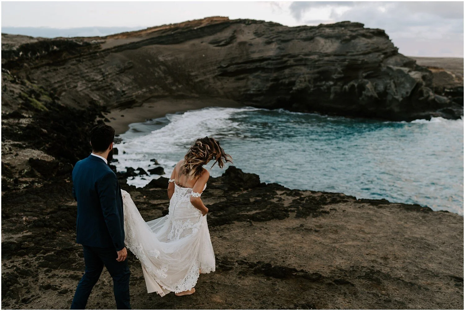 hawaii-hiking-elopement-green-sands-big-island_0016.jpg