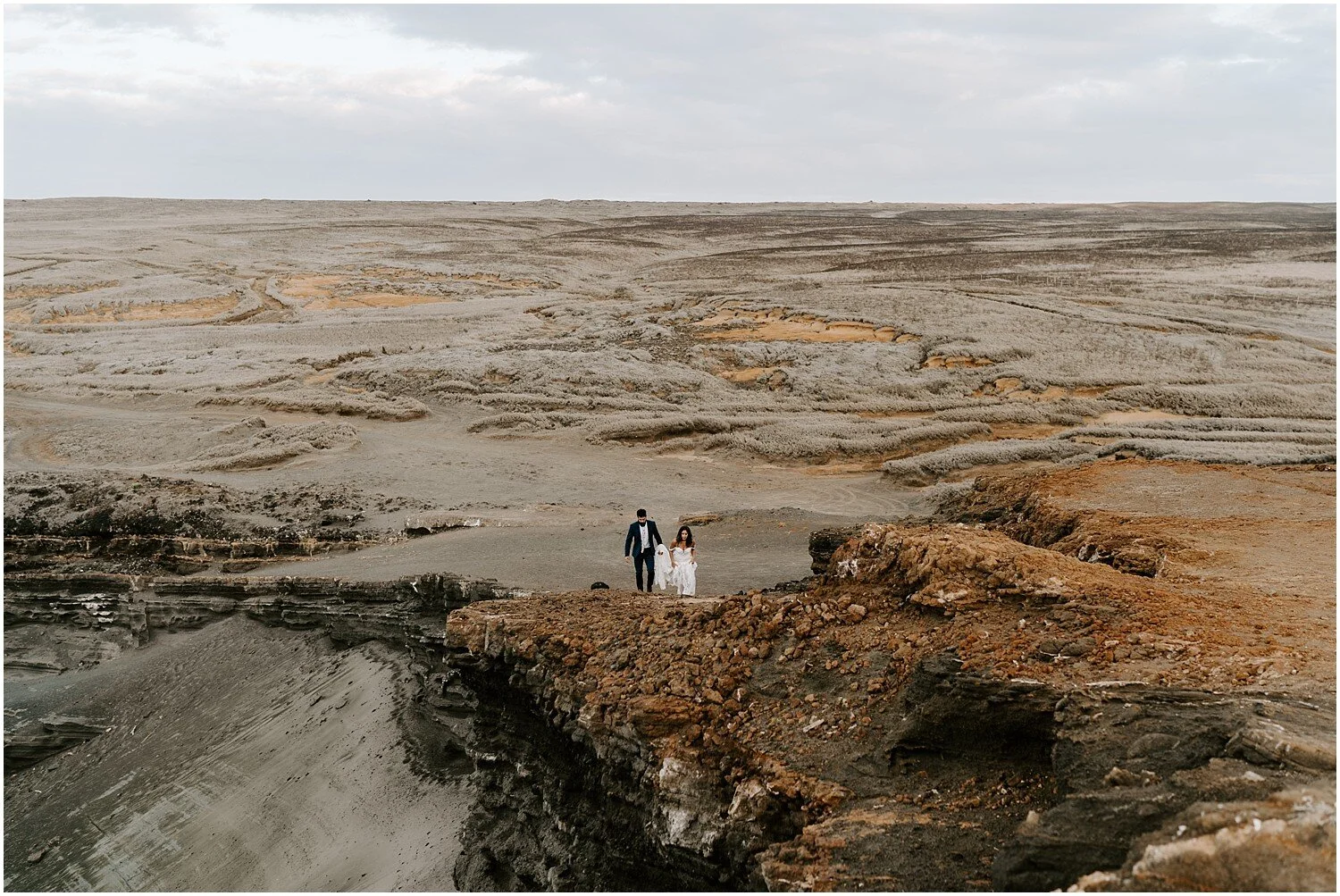 hawaii-hiking-elopement-green-sands-big-island_0032.jpg
