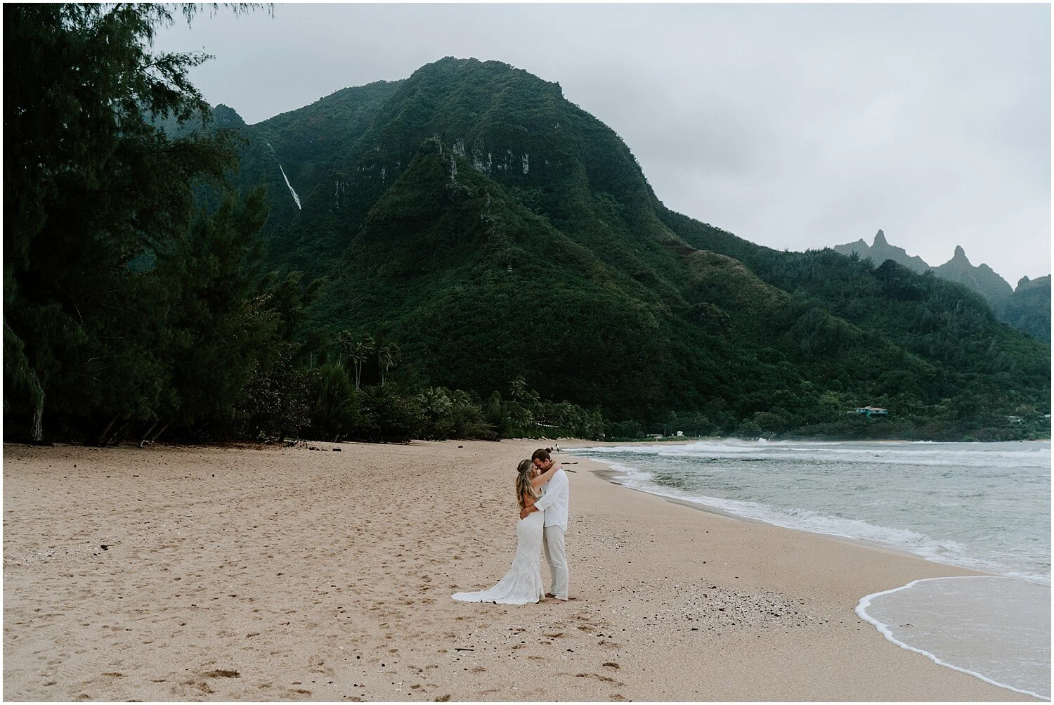 north-shore-kauai-adventure-elopement_0007.jpg