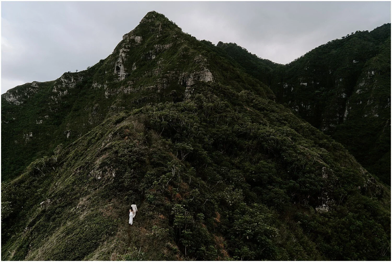 crouching-lion-hike-elopement_0007.jpg