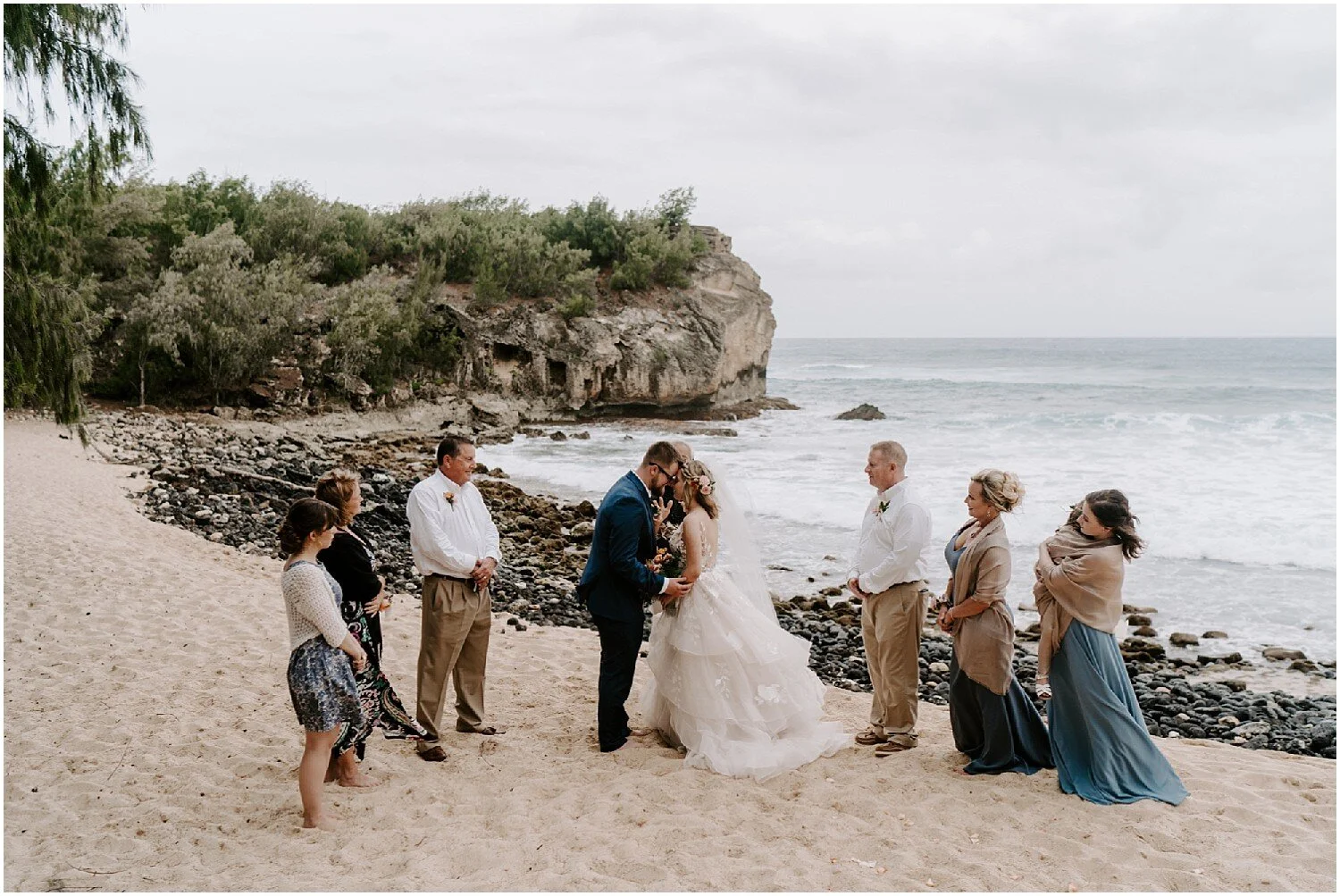 kauai-elopement-beach-ceremony_0024.jpg