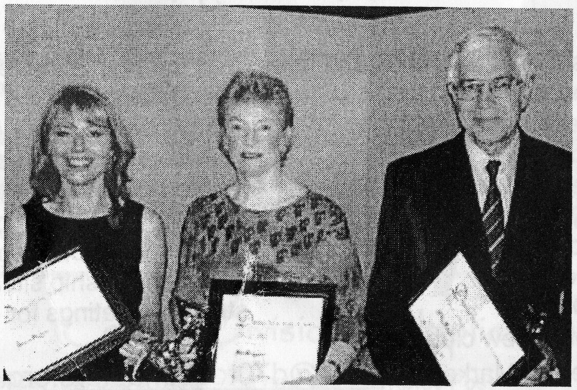 L-R: Sharon Richards, Pat Colquhoun, Mike Read