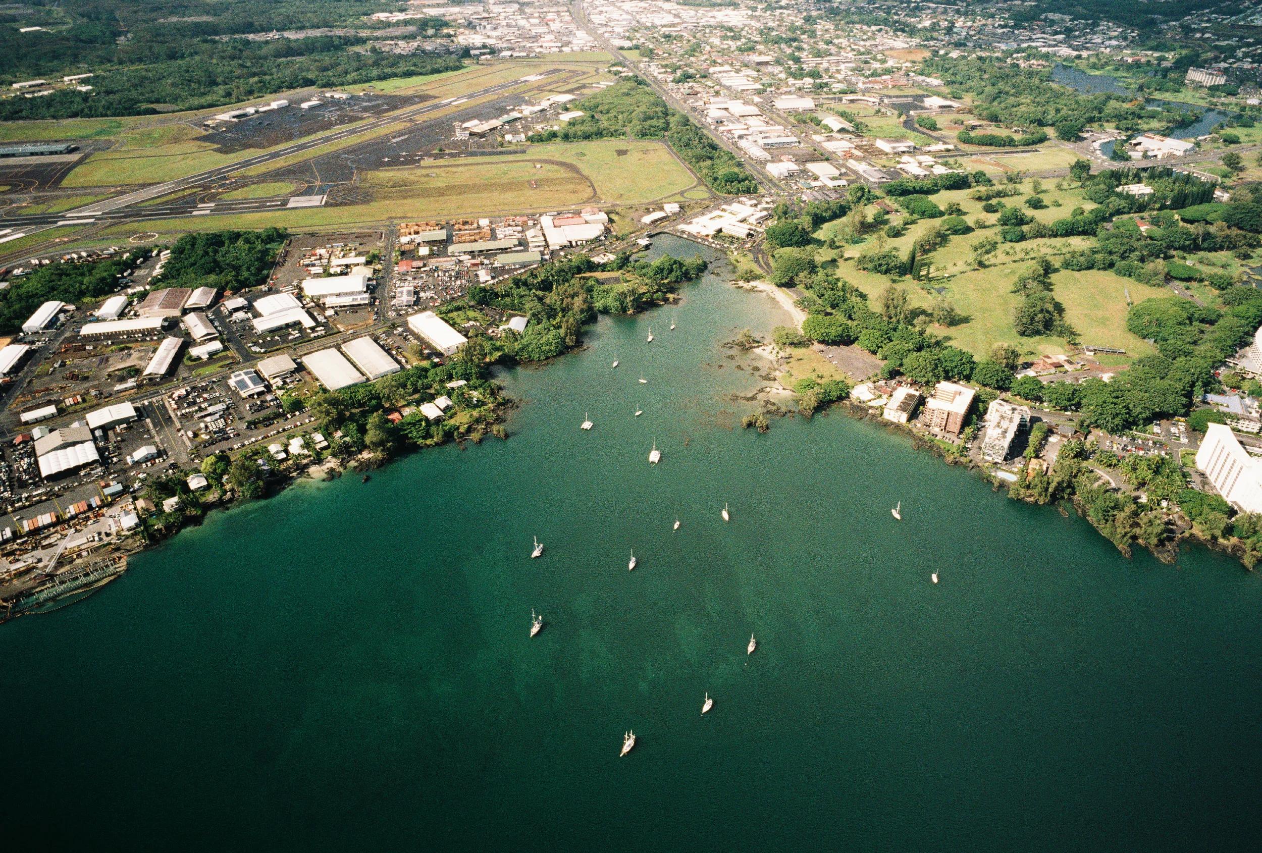 HILO, HI • CONTAX G2 • KODAK GOLD 200