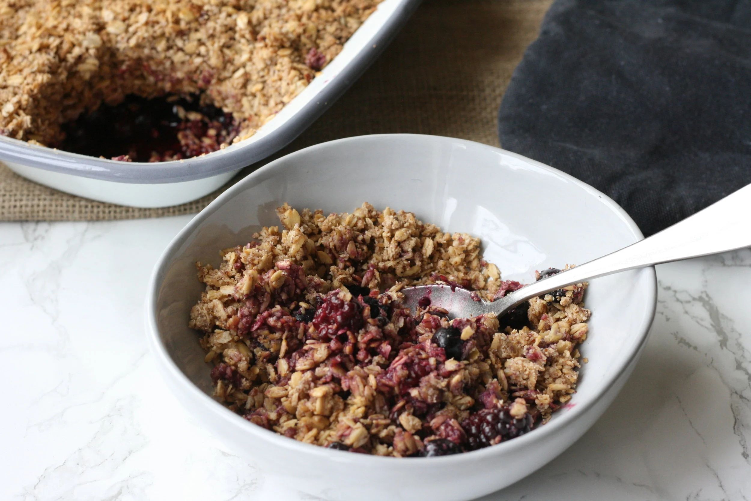 blueberry and blackberry crumble
