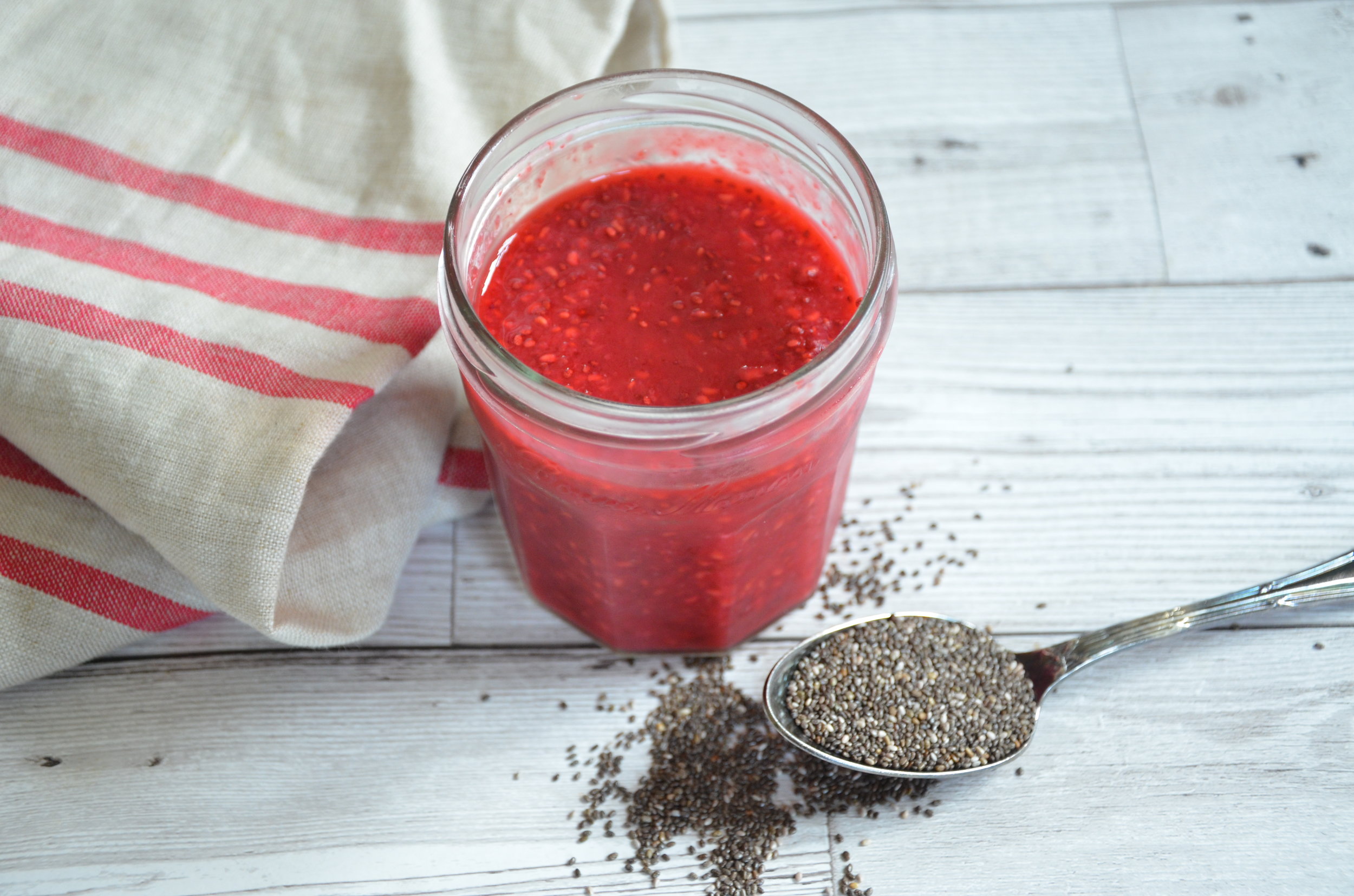 5-minute chia jam