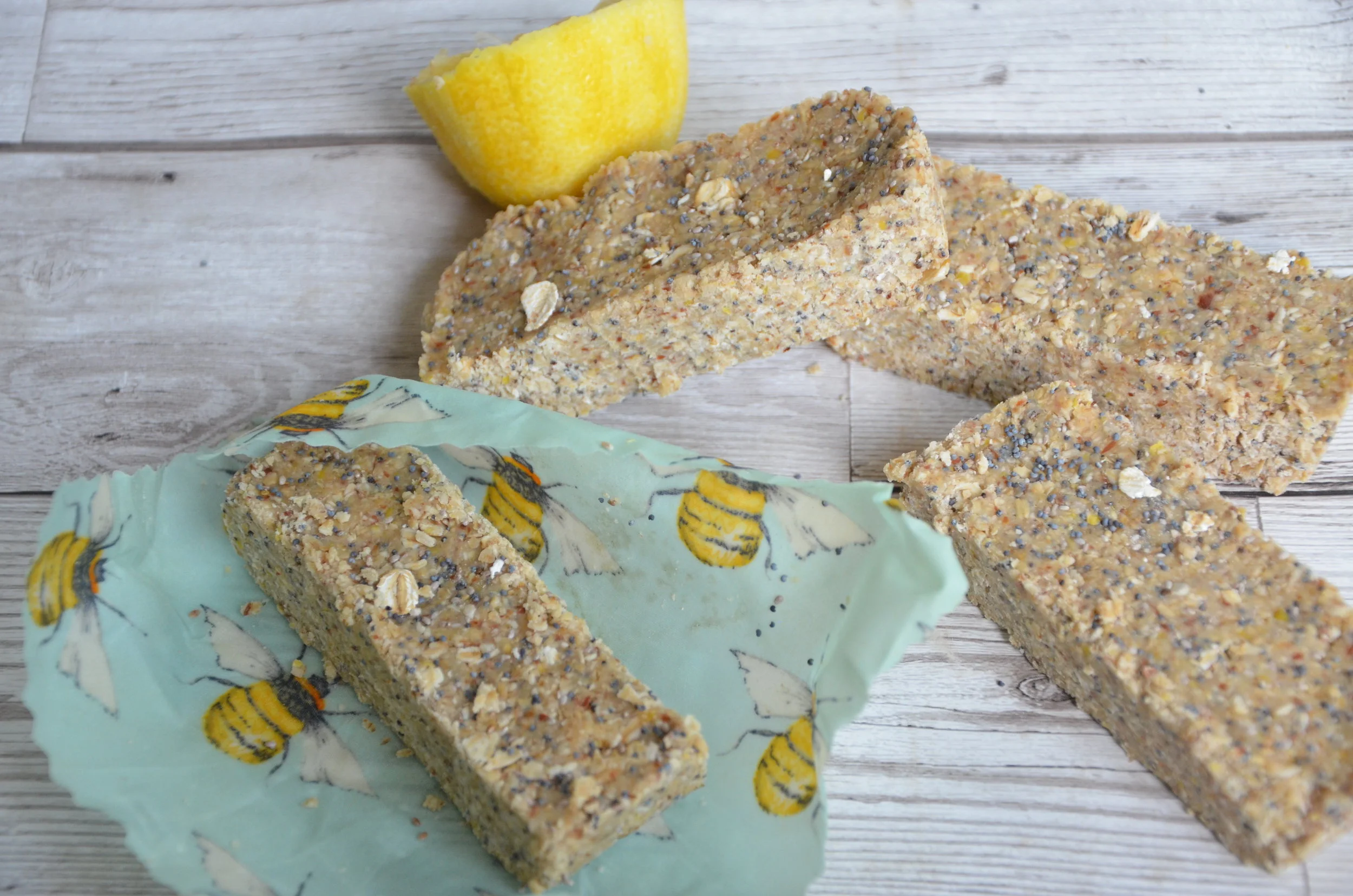lemon, honey &amp; oat bars