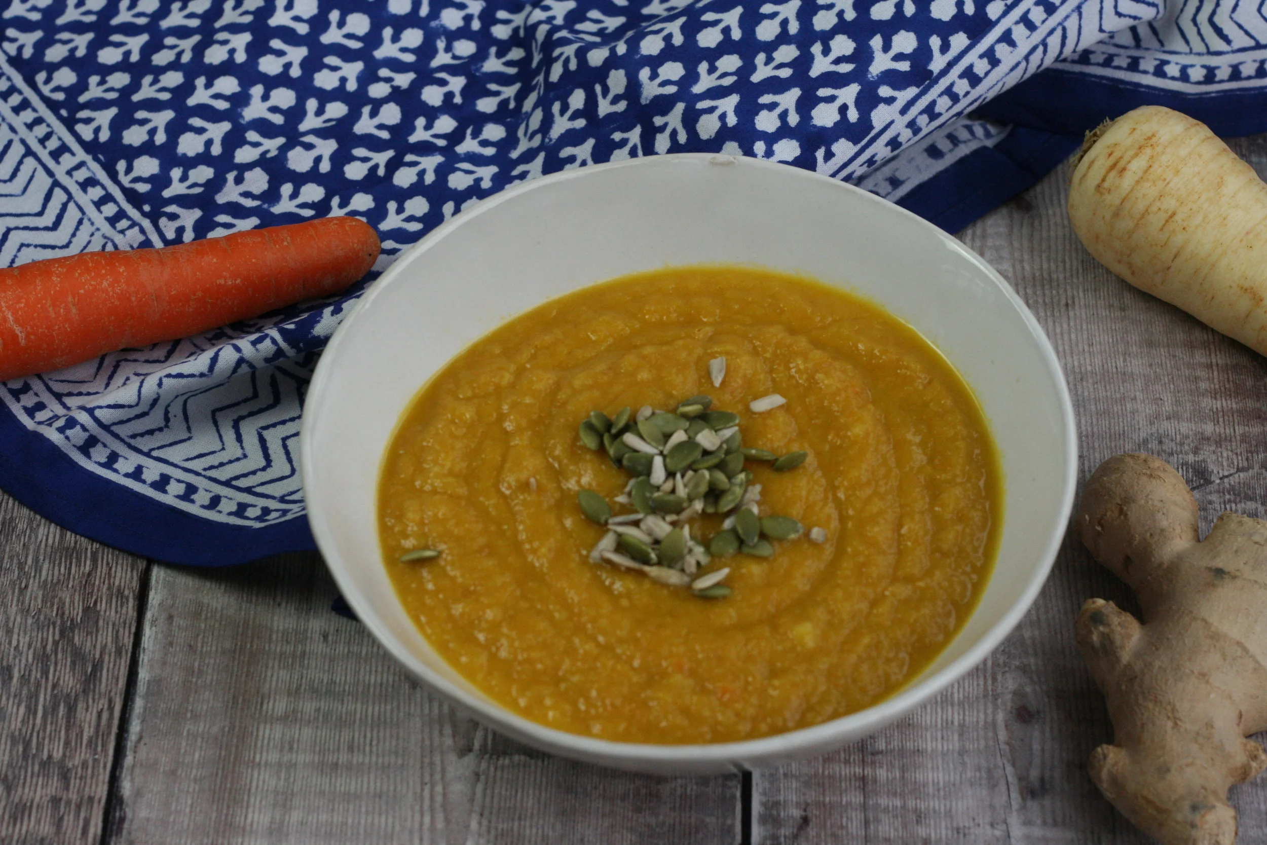 carrot, parsnip &amp; ginger soup