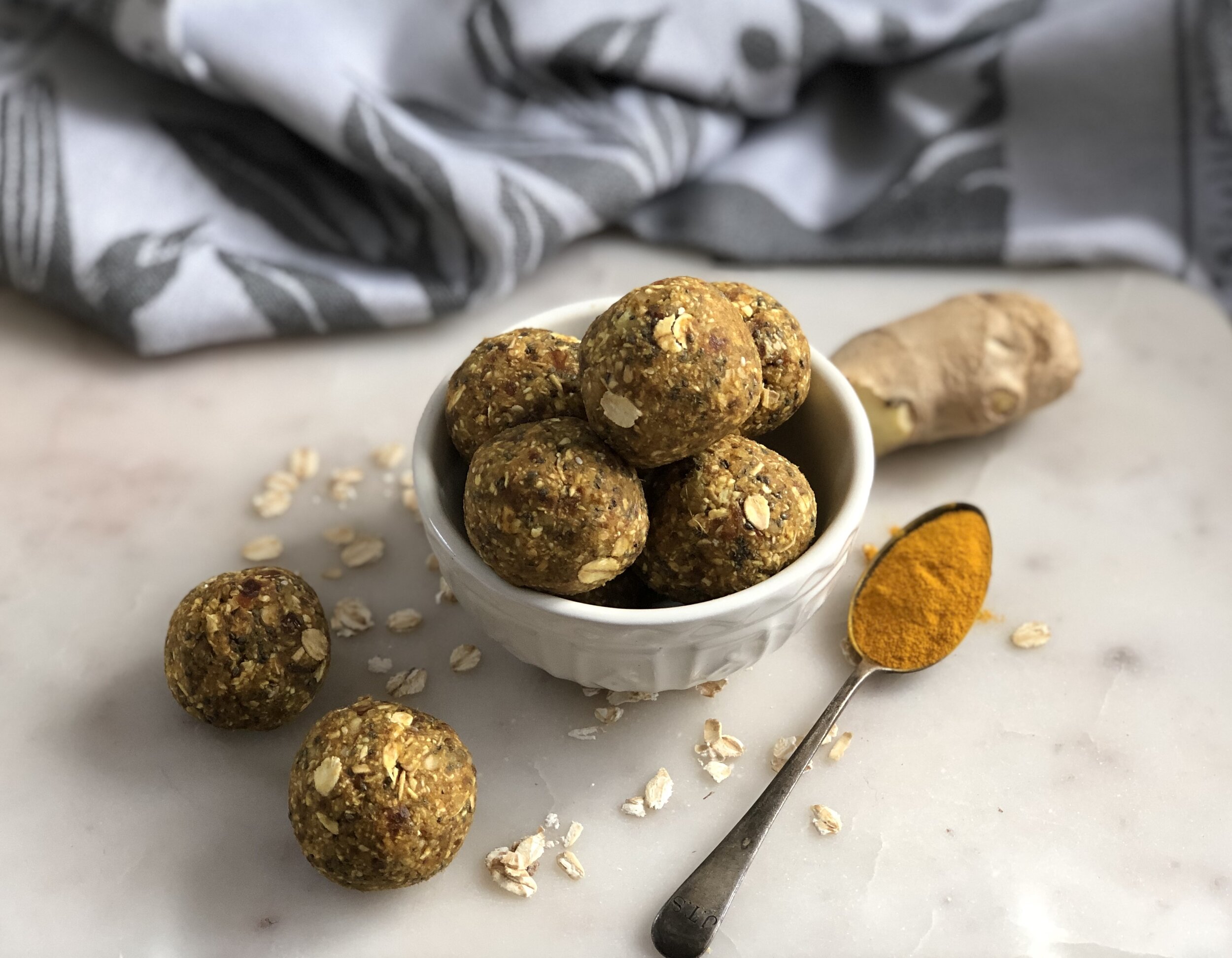 ginger &amp; turmeric energy snacks