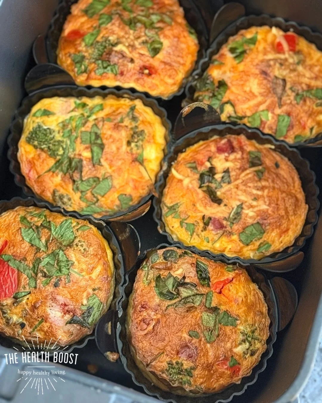 𝐀𝐈𝐑 𝐅𝐑𝐘𝐄𝐑 𝐄𝐆𝐆 𝐌𝐔𝐅𝐅𝐈𝐍𝐒

The Air Fryer is a fabulous tool for meal prepping.
Minimum mess and clear up and everything is quicker!
I bought a few different types of air fryer silicon things and making those egg muffins is easy peasy an
