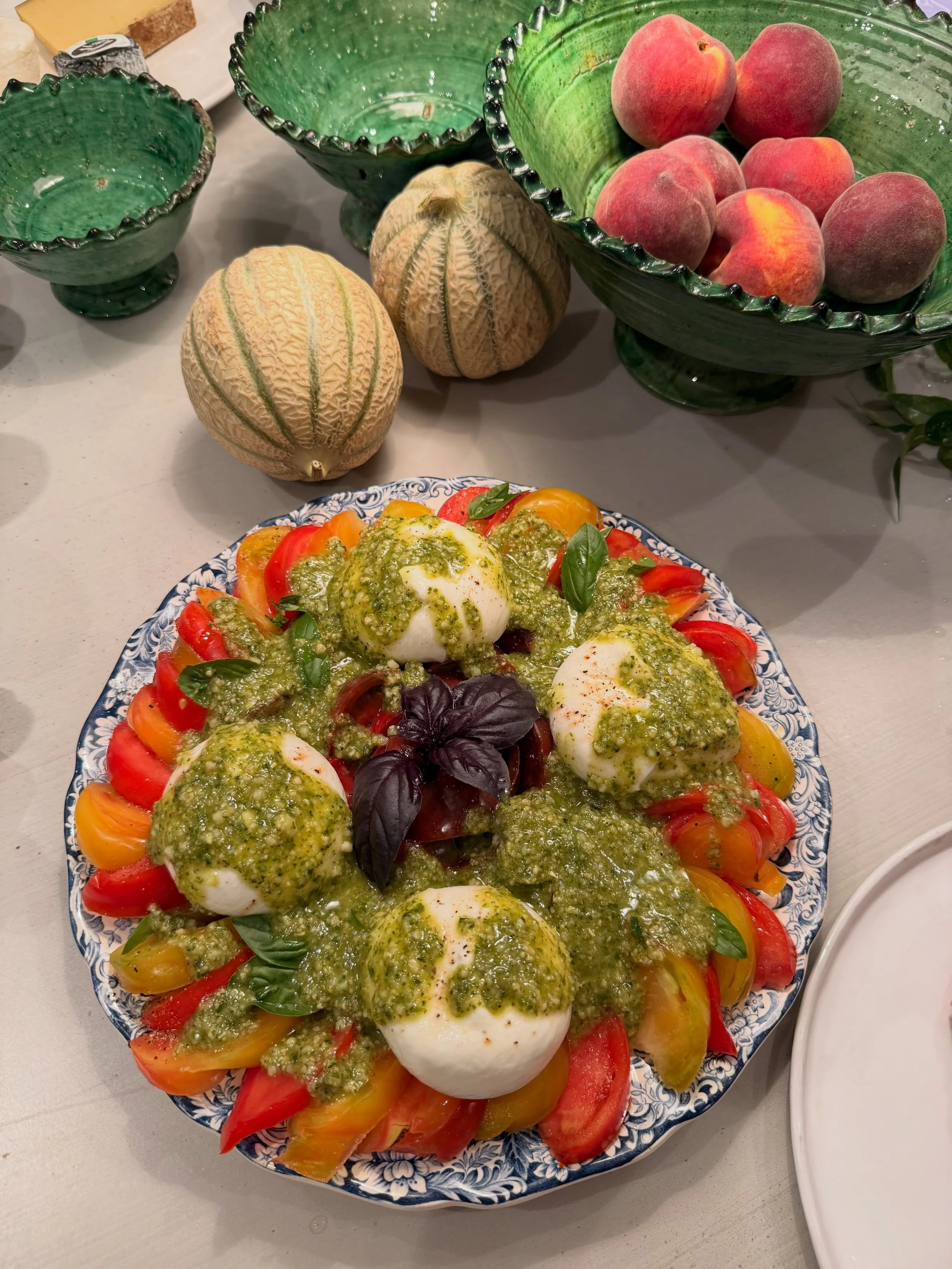 ❤️Provence has always and will always have my heart
An afternoon of nature, farm shop, preparing and sharing gorgeous food with my girlfriends of 40 years has been the reset I needed.

🍓This morning, we&rsquo;re having breakfast and heading out on a