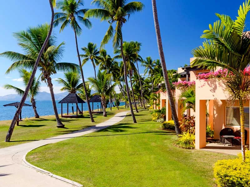 Sheraton-Fiji-Resort-Foot-Pat.jpg