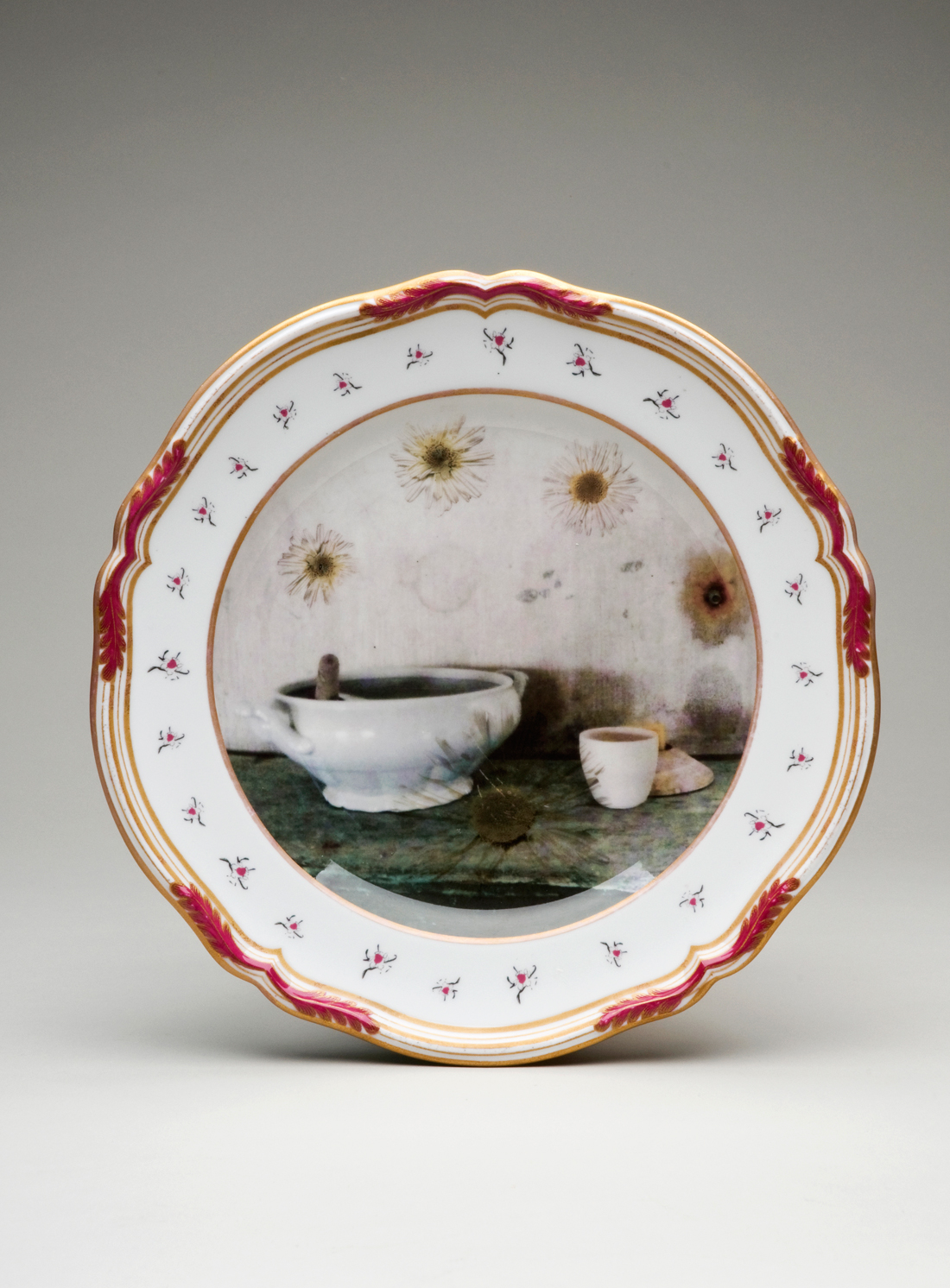 Discontinued - Tureen with size