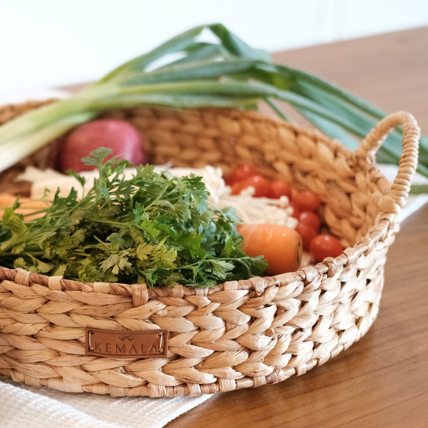 We love our fibre trays for various things, including laying out ingredients in the kitchen! With a sturdy steel frame, these beauties add a special warmth to your space.