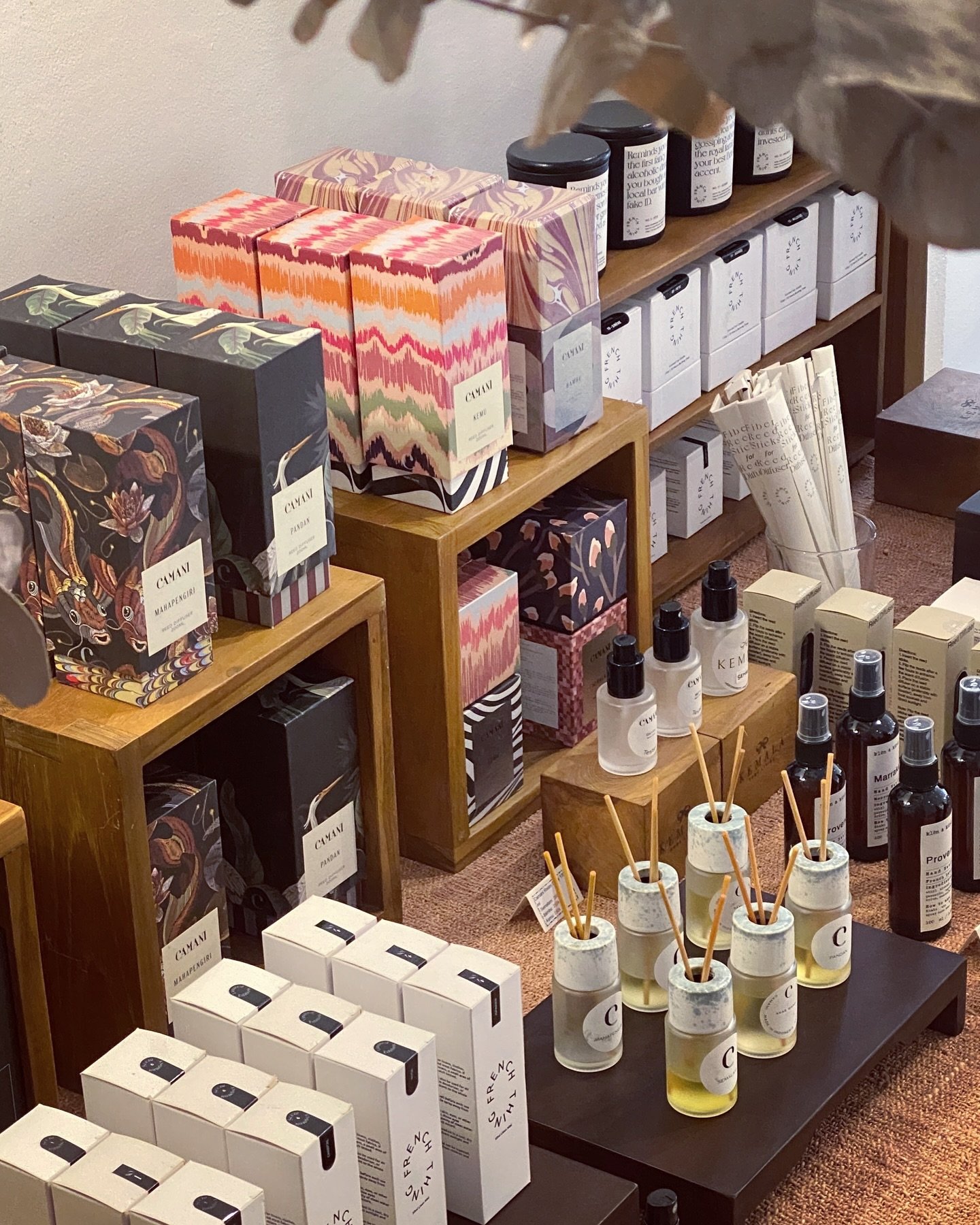 Discover exquisite scents in our home fragrance corner, highlighted by coveted brand partners @camanihome, @klenandkind and @french_thing_ You're bound to find a favourite from our well-curated selection of candles, reed diffusers, room sprays, and l