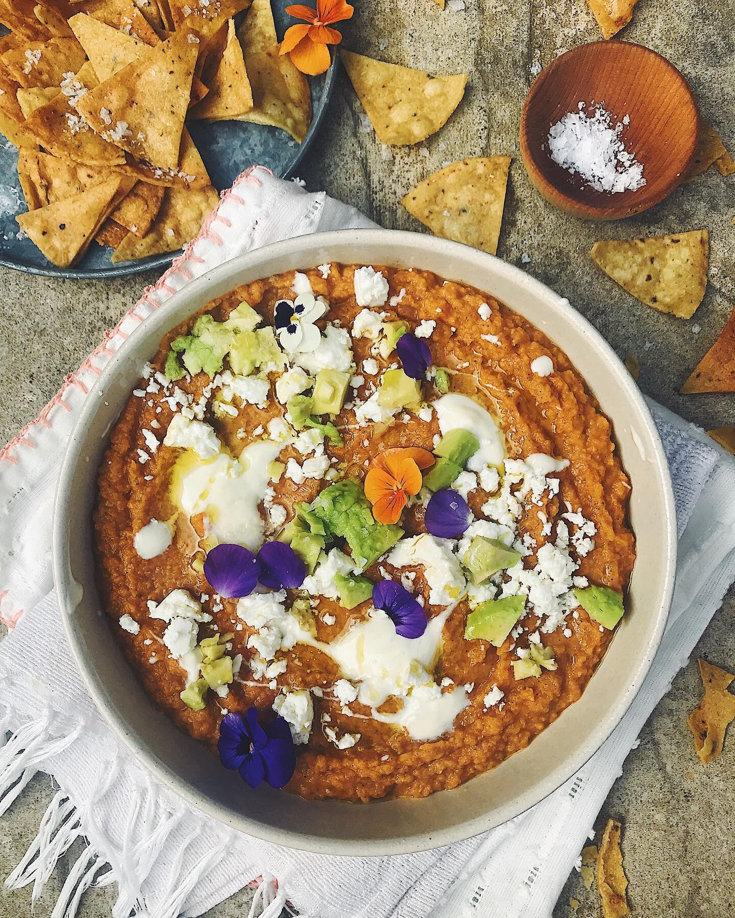 If your are in the mood of frijolitos but want a quick recipe don&rsquo;t forget to try refried red lentils so delicious and healthy ! Served with Greek yoghurt and avocado perfect as a side dish or to dip in ! 
You can find this recipe on the blog u