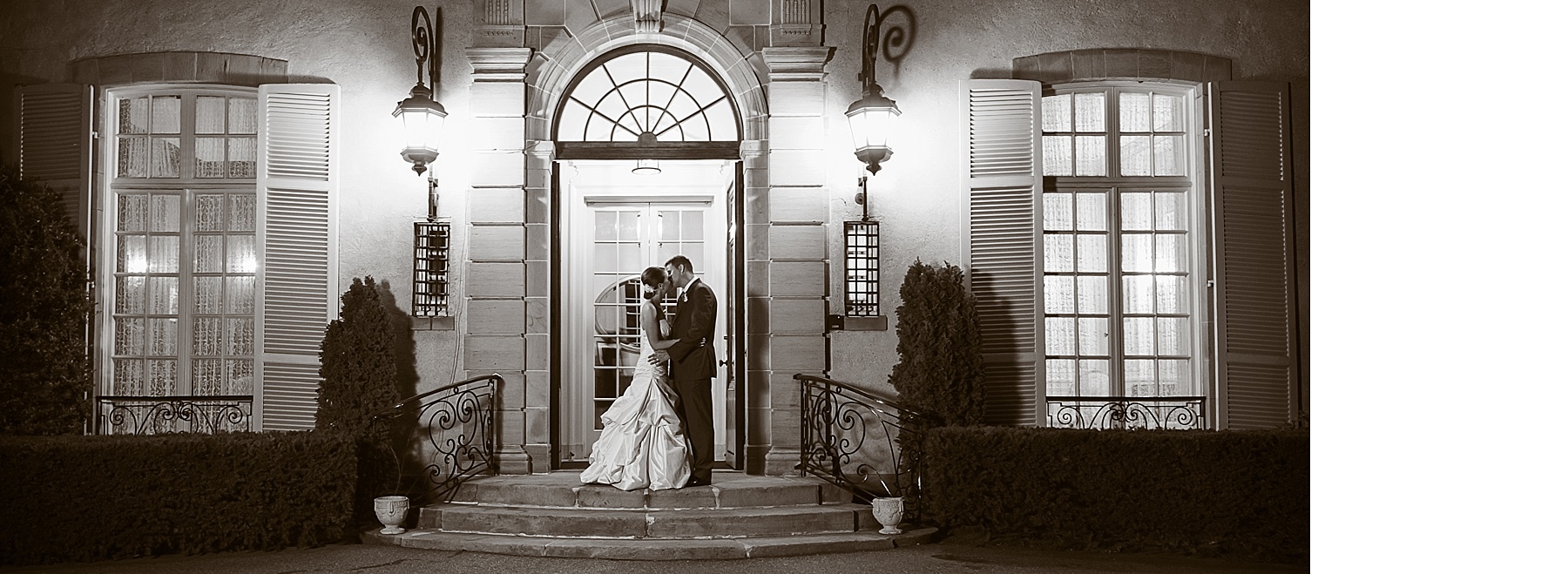 spread15_Wedding Album_Glen Manor RI WEB.jpg