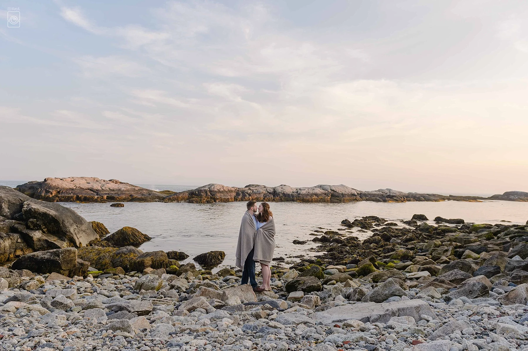038S+LHBP_8419Engaged_KingsPark_Newport_RI©HilaryBPhotography_WEB.jpg