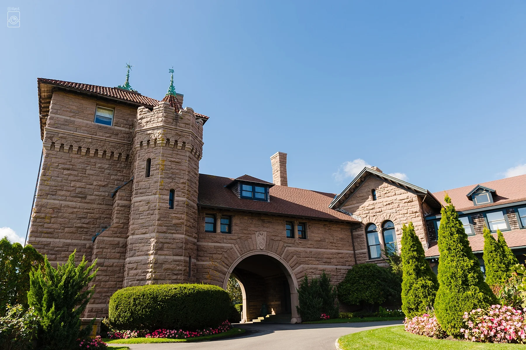 005DevinHBP_9145OceanCliff_Newport_RI©HilaryBPhotography_WEB.jpg