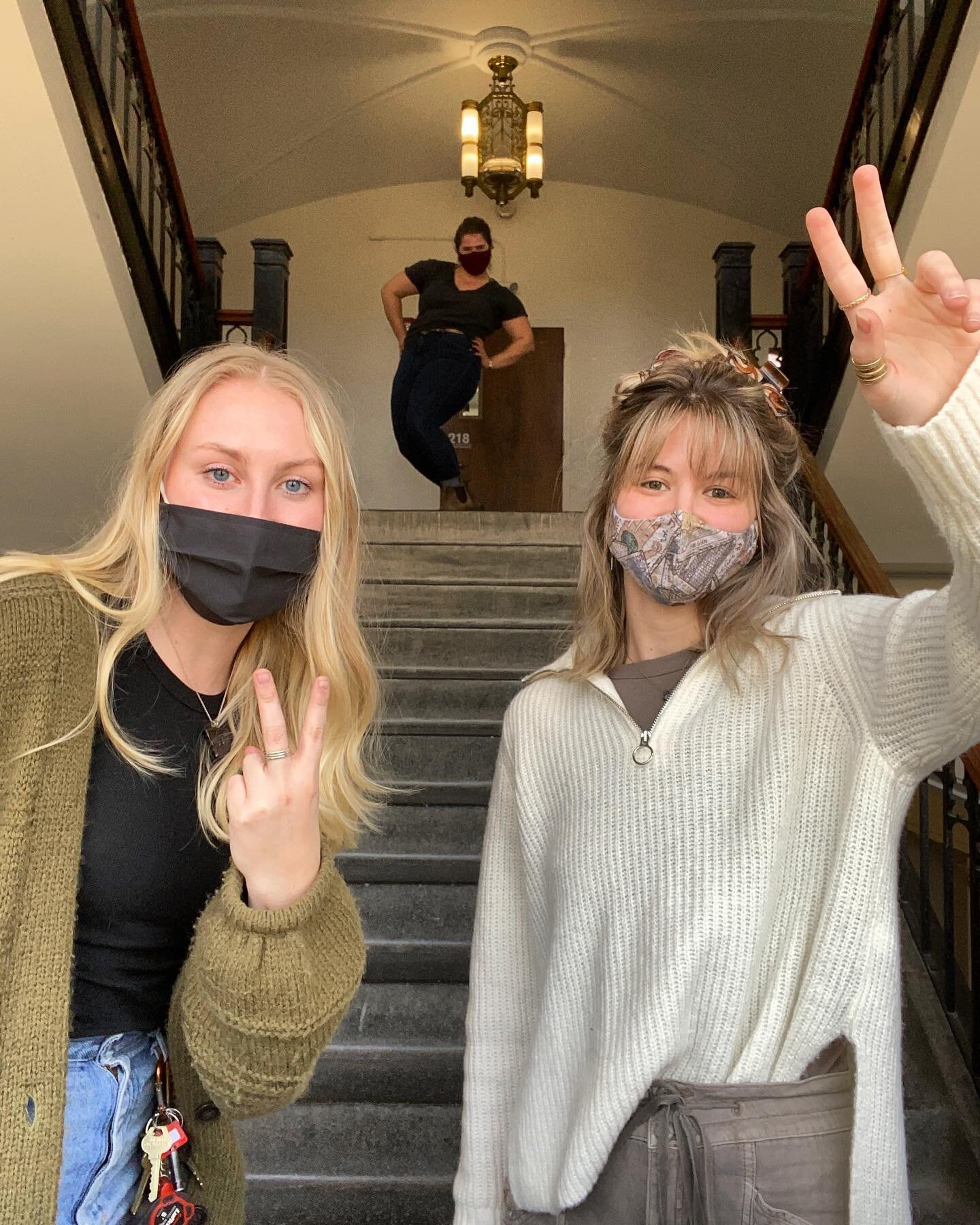 always searching for the good self timer photoshoot lighting- found in the second floor stair well in willard hall at 124pm