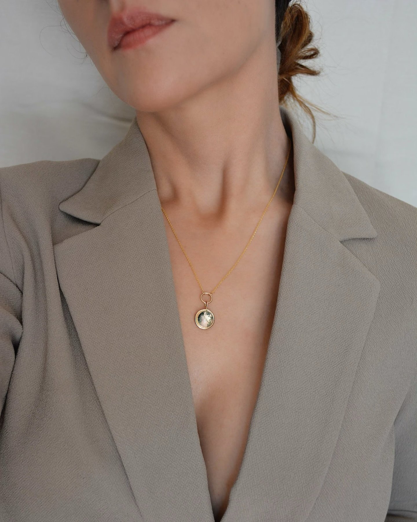 Time to girlboss this Monday with our Moss Agate Necklace!

#jewelry #necklace #necklaces #girlboss #handcrafted #handcraftedjewelry #minimalist #minimalistjewelry #denver #denvercolorado #gemandblue