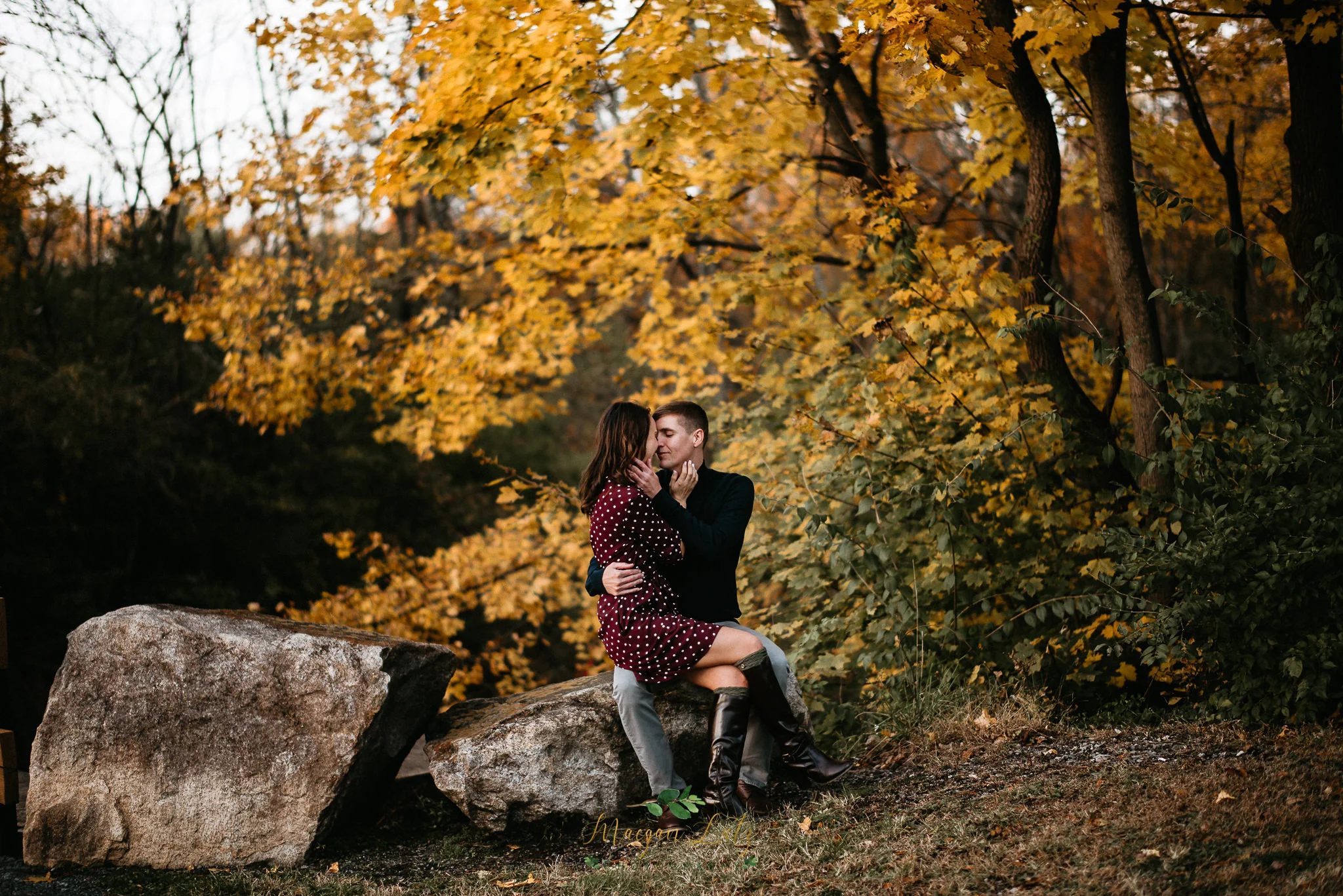 Eastern-PA-wedding-engagement-photographer-Lock-Ridge-Park-Alburtis-PA-25.jpg