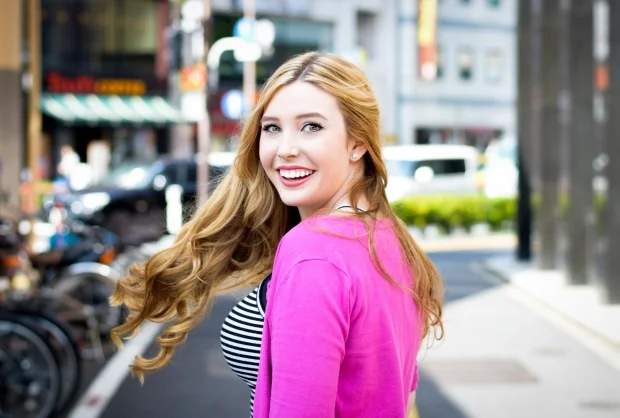 Elle Beecher.jpg