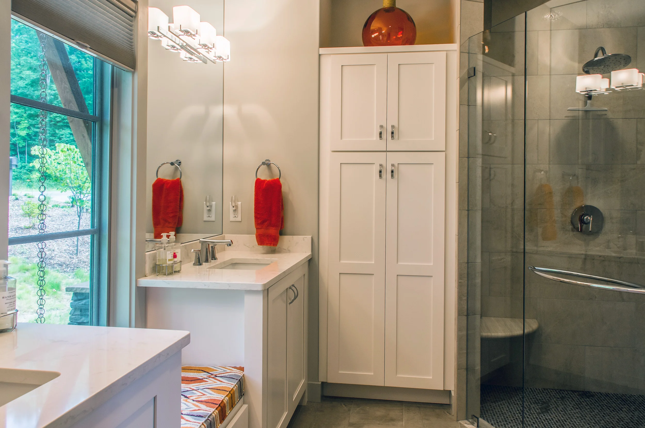 LM-10-Bath.jpg