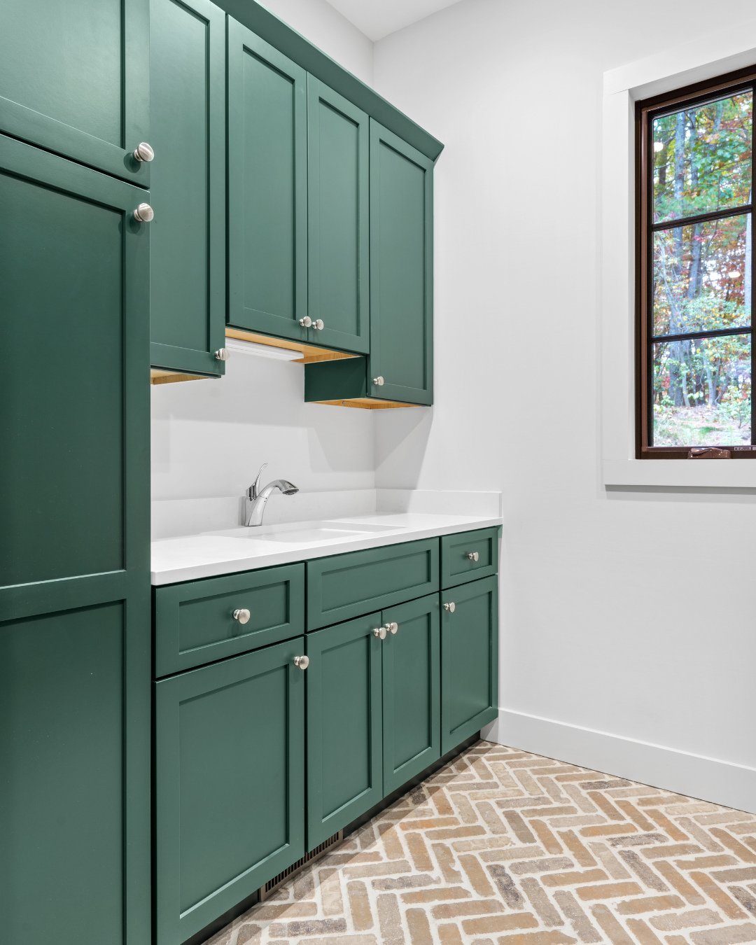 ☘️ Happy St. Patrick's Day! ☘️⁠⁠
⁠
May your troubles be less, your blessings be more, and nothing but happiness come through your door. ⁠⁠
⁠
#StPatricksDay #CustomHomes #HomeSourceBuilders #DreamBuildRemodel #AshevilleBuilder