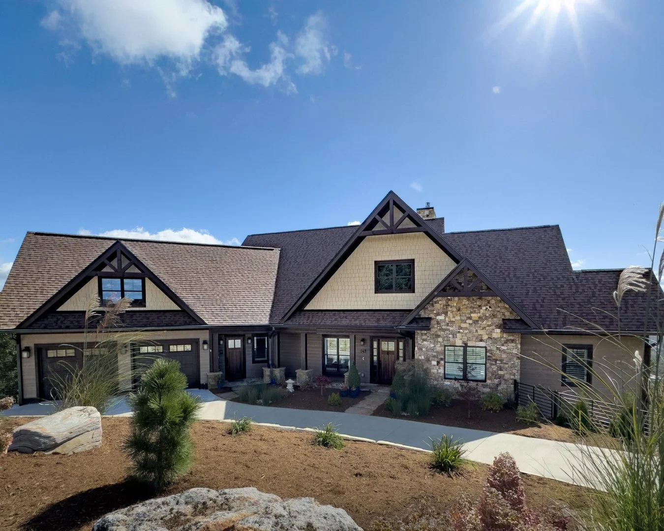 Next up in our Earth Day Energy Star series: the Hamburg Mountain Craftsman.⁠
⁠
This 3,495 sq ft custom home earned Energy Star certification through advanced insulation, energy-efficient windows, and high-performance HVAC, all built into a four-bedr