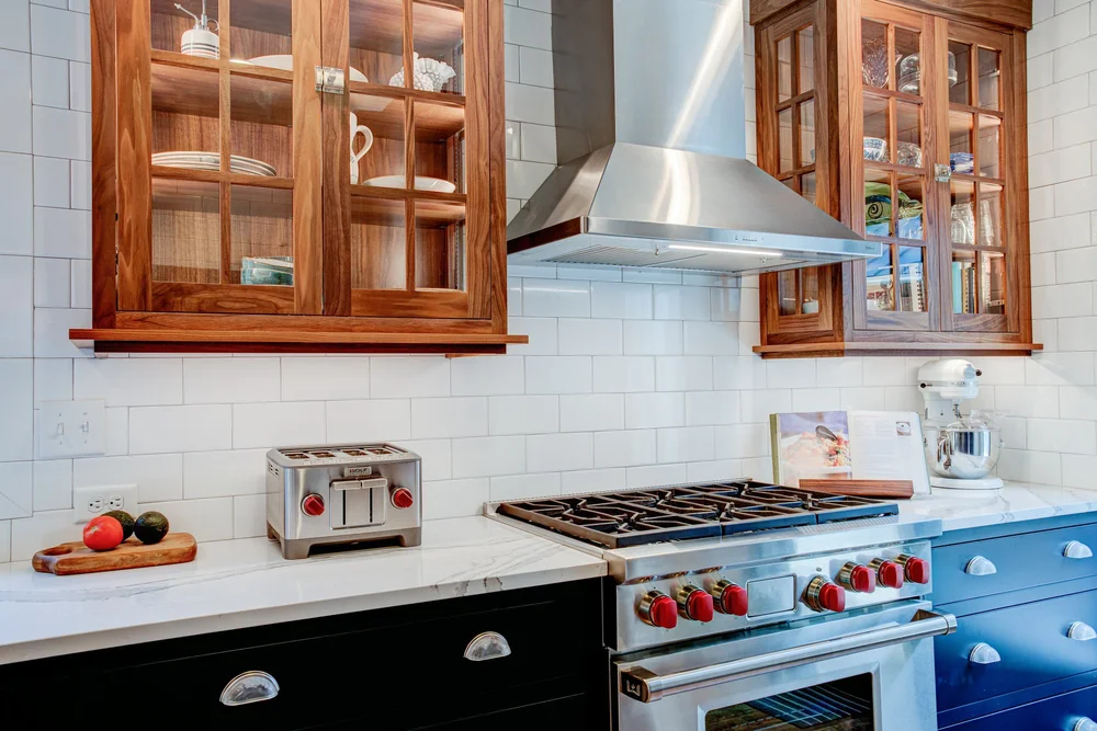 Sleek Transitional Kitchen and Bath-06.jpg