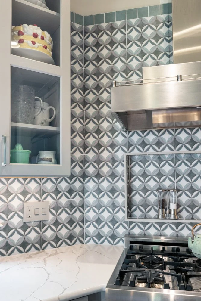 Bear Left Mountain Retreat Kitchen Tile Close Up Photo.jpg