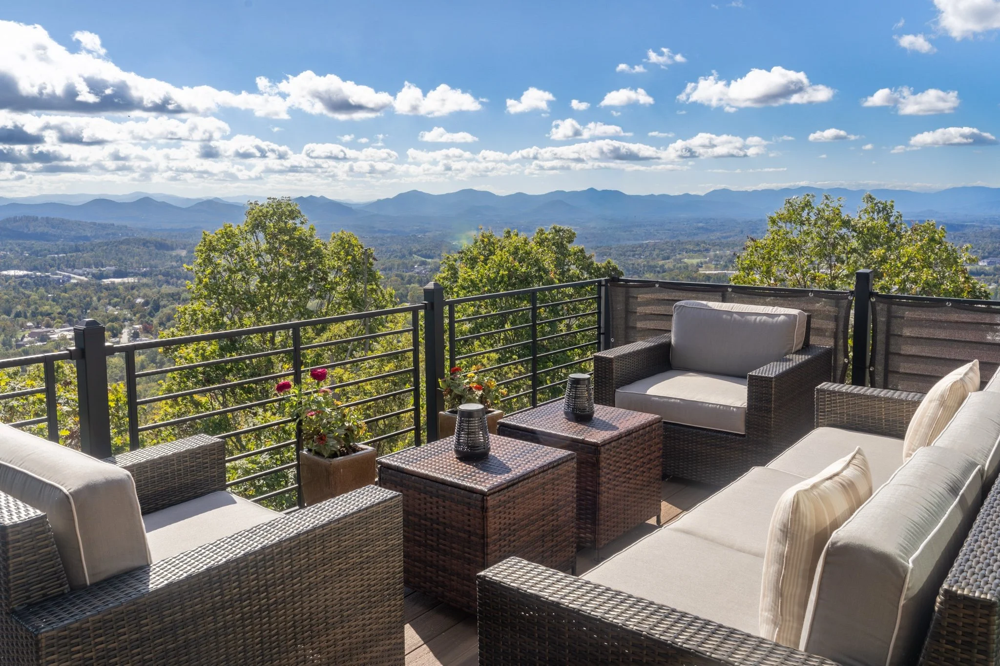 rooftop-deck-panoramic-mountain-views-asheville-custom-home.jpg