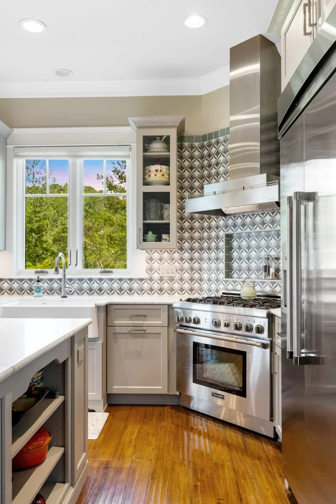 Bear Left Mountain Retreat Kitchen Photo 2.jpg