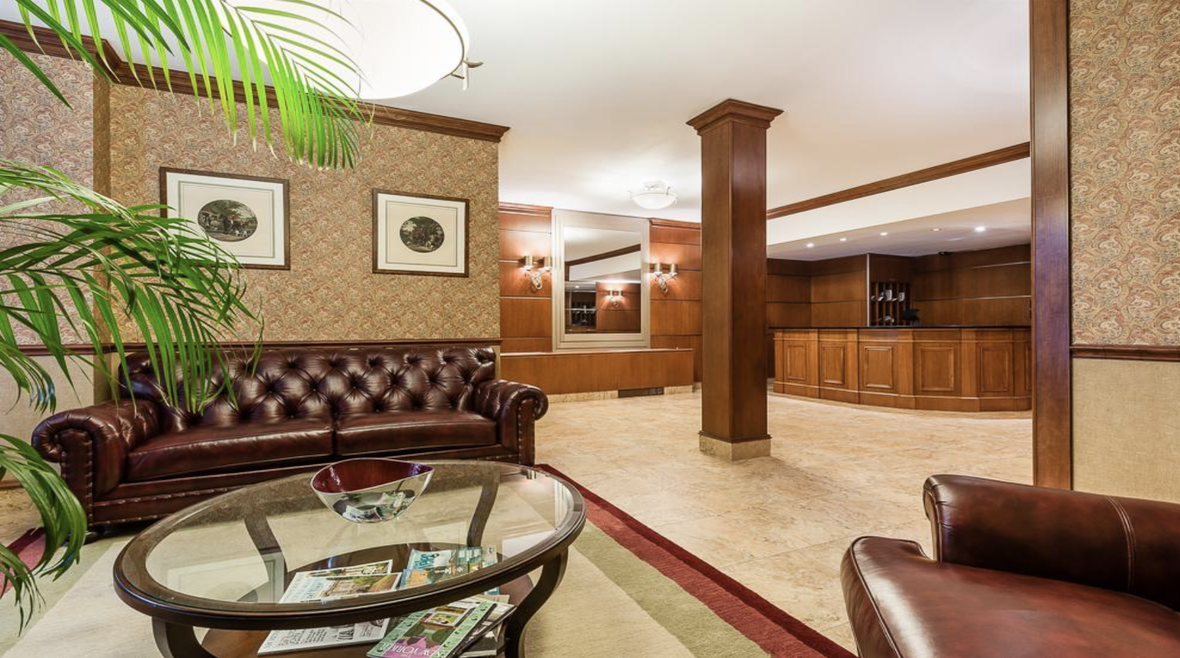  110 East 71st Street Upper East Side, NYC 2 BD | 2BA | $1,875,000