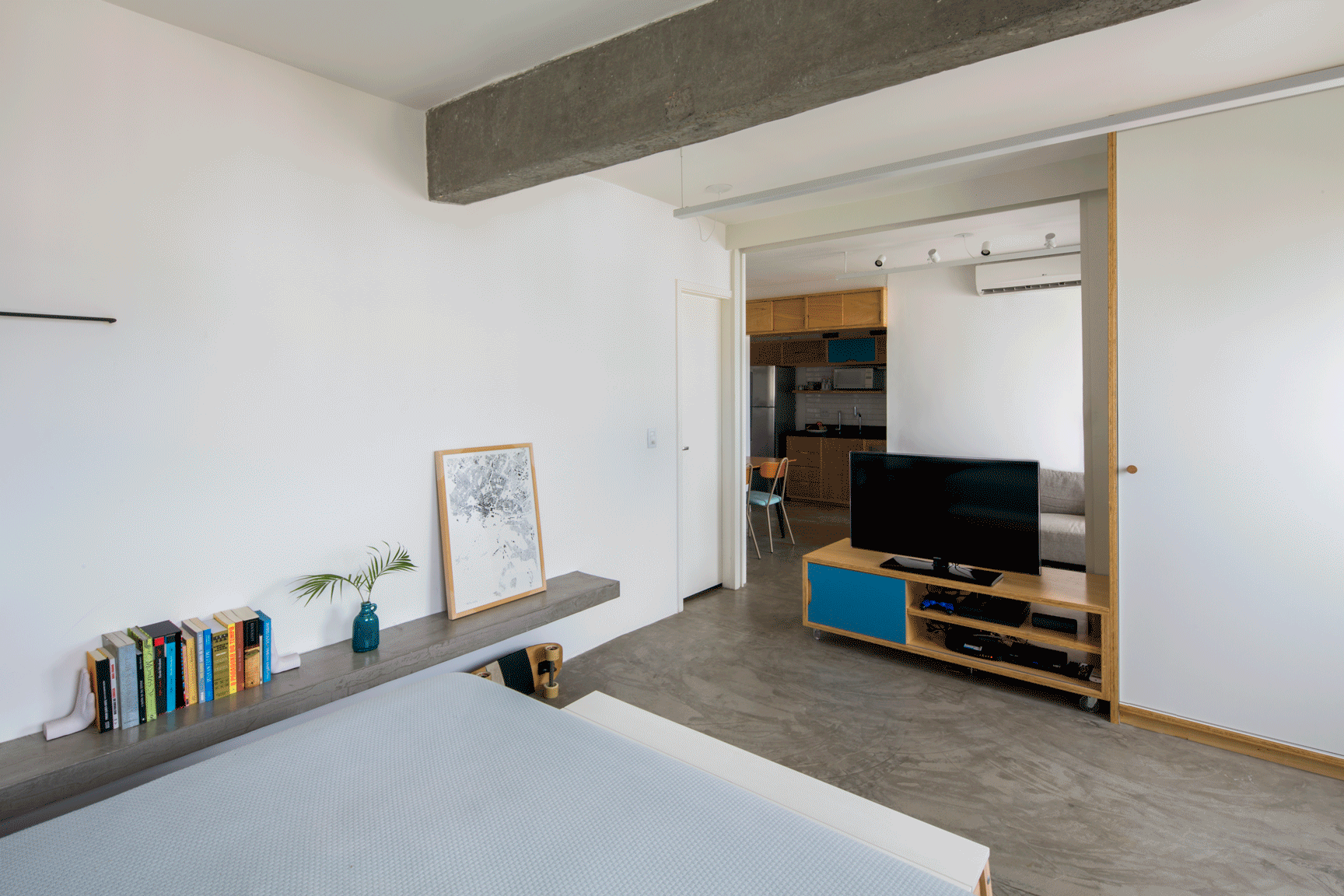 quarto-porta-sala.gif