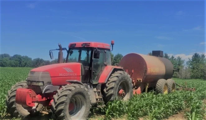 Infusing Manure Between Rows: Summer 2016