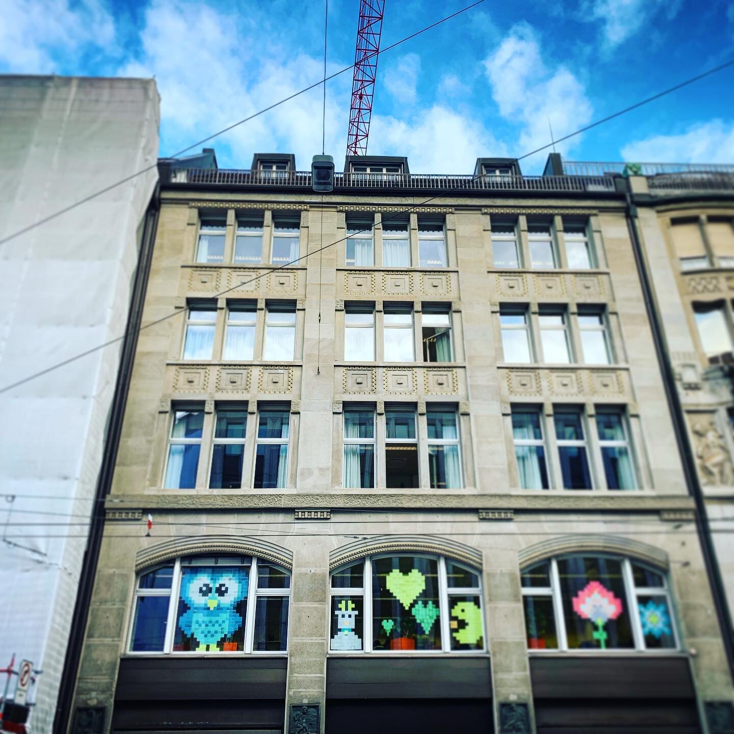#peckman #own #postitart #skyporn #sky #saintcity #streetart #stgallen #blue #pink #neon
